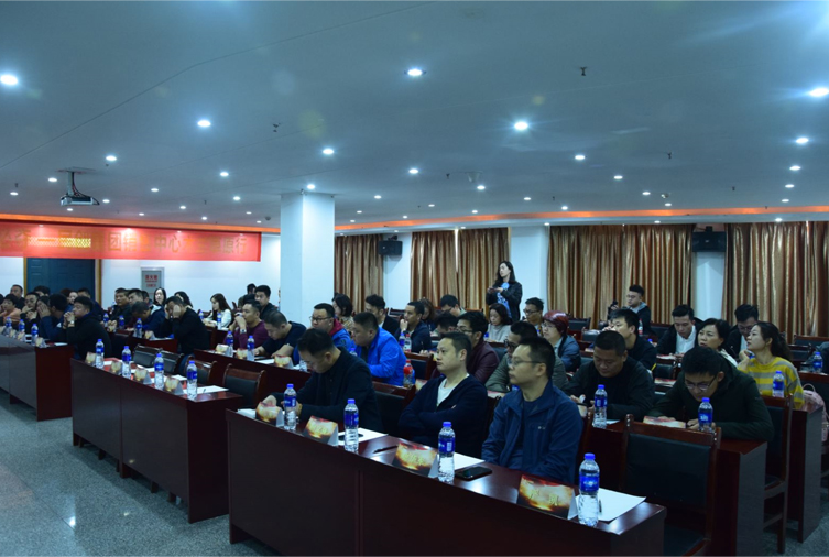 100人-木蘭草原-民創集團 副本.jpg